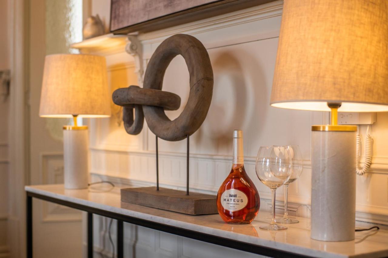 Paraiso Garden Suite--- Spacious & Downtown Porto Bagian luar foto